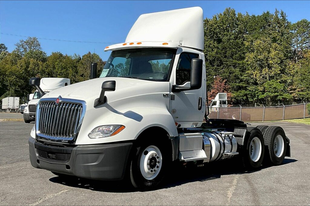 2019 INT LT625 6×4 Day Cab