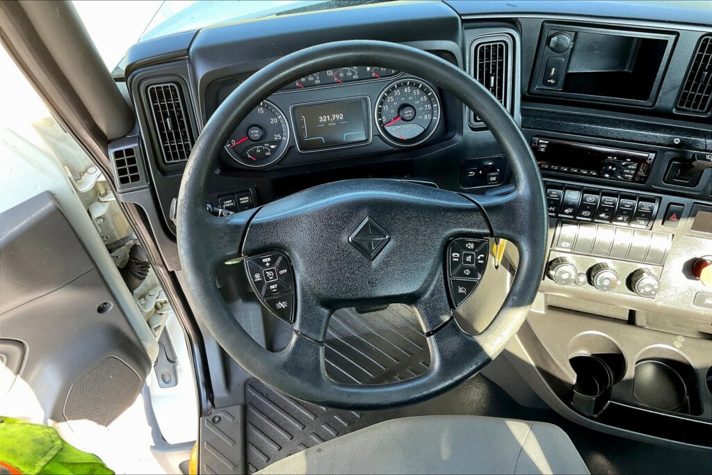 2019 INT LT625 6×4 Day Cab