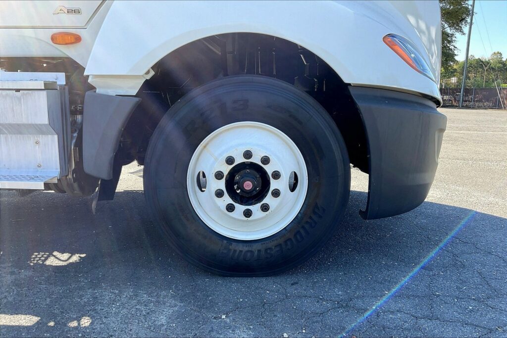 2019 INT LT625 6×4 Day Cab