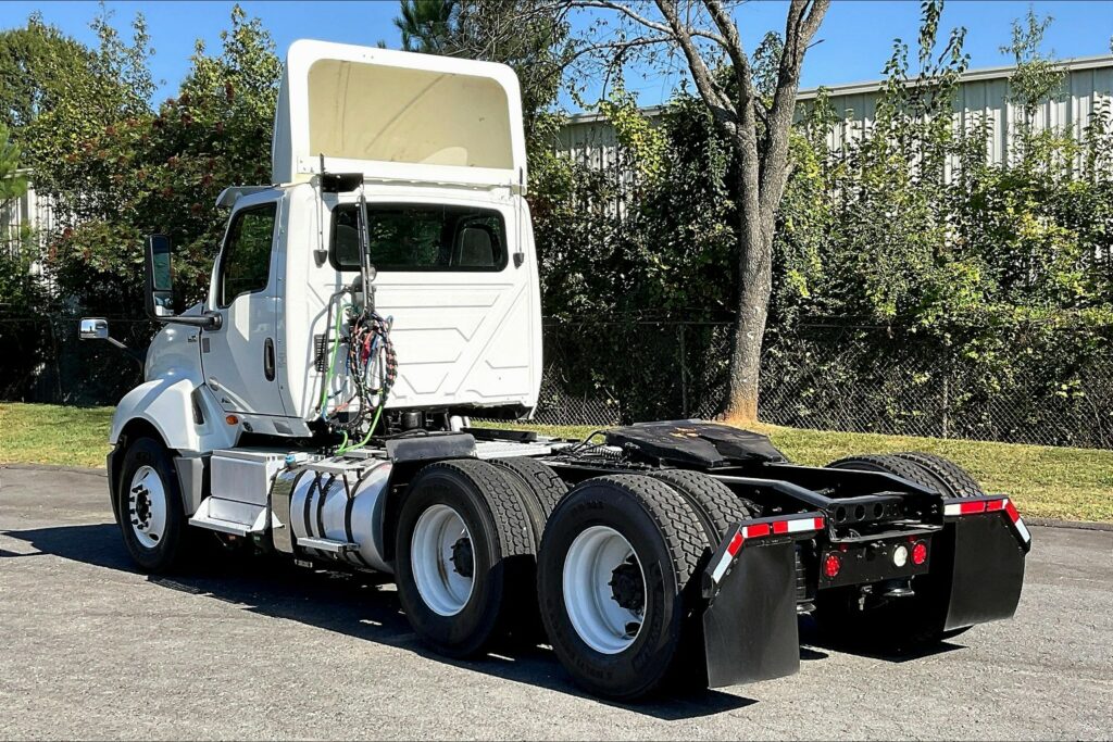 2019 INT LT625 6×4 Day Cab