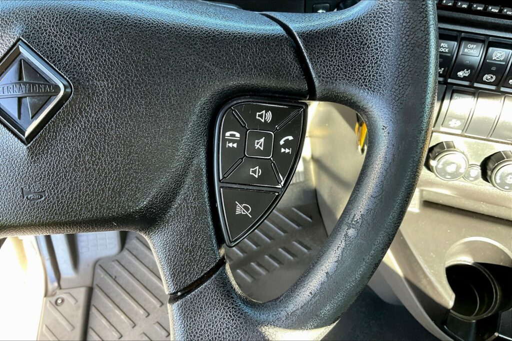 2019 INT LT625 6×4 Day Cab