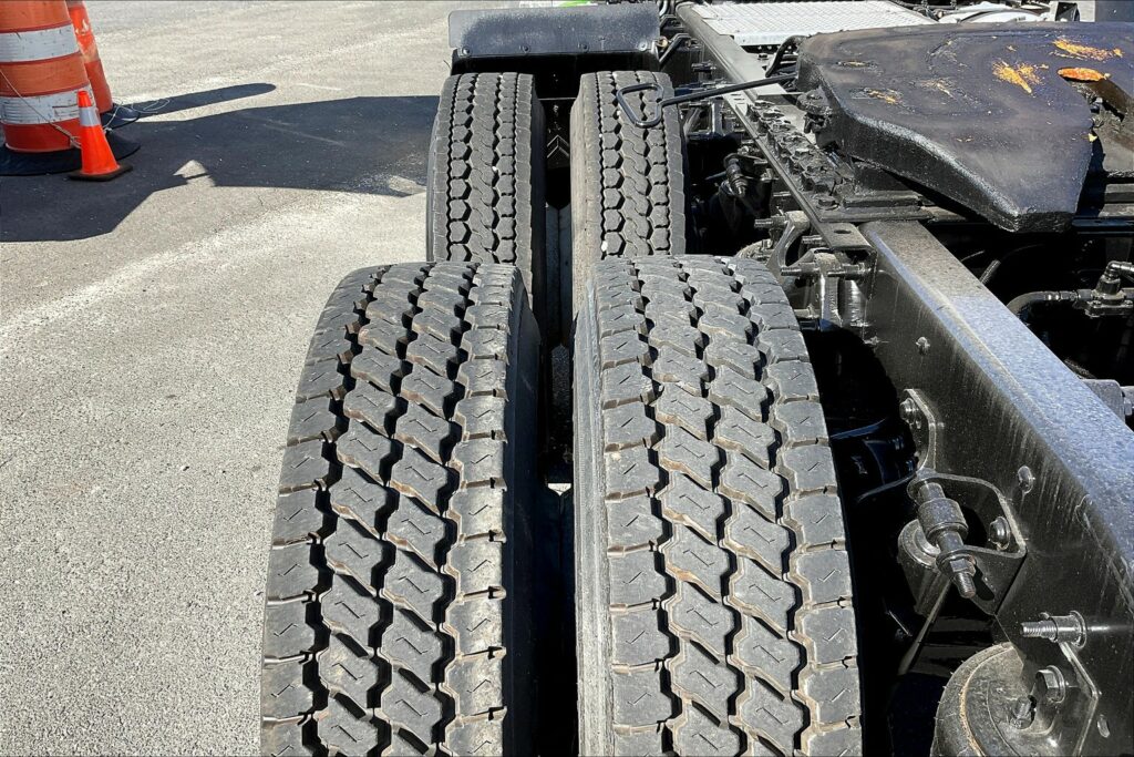 2019 INT LT625 6×4 Day Cab