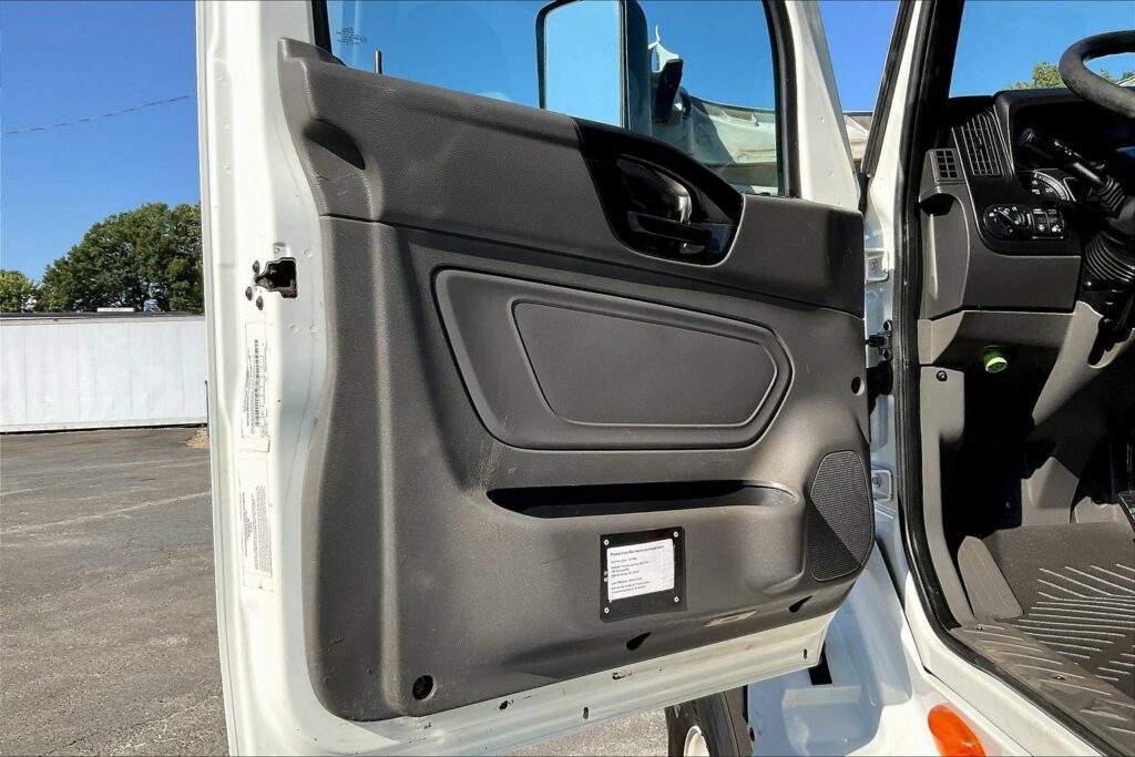 2019 INT LT625 6×4 Day Cab