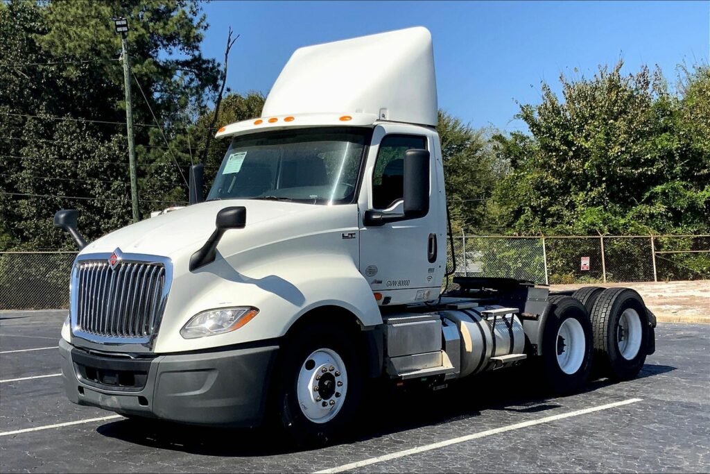 2019 INT LT625 6×4 Day Cab