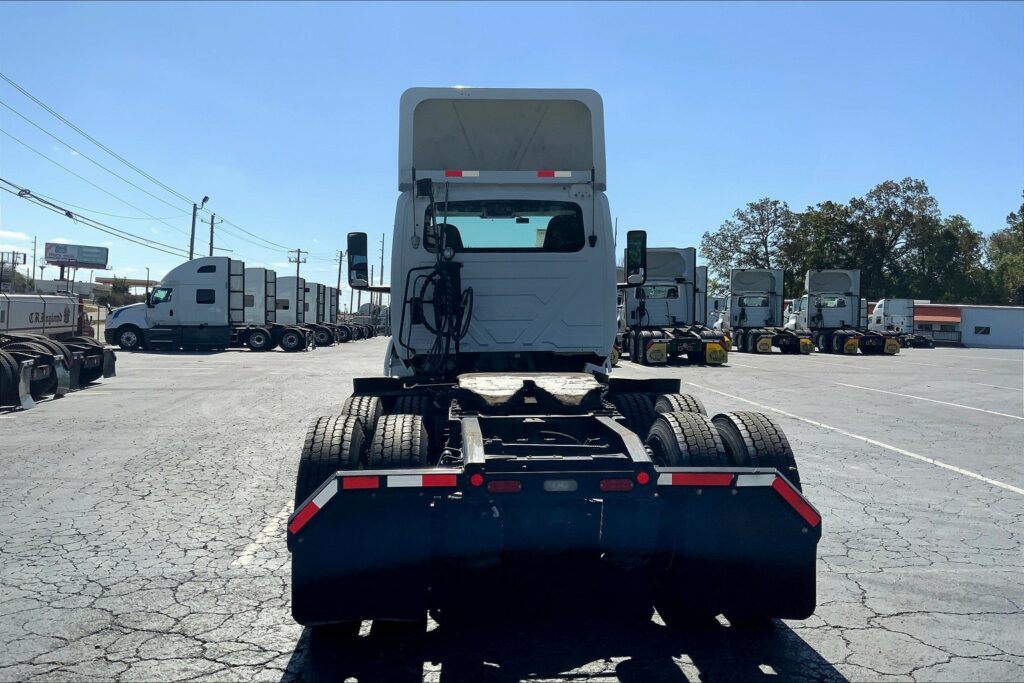 2019 INT LT625 6×4 Day Cab