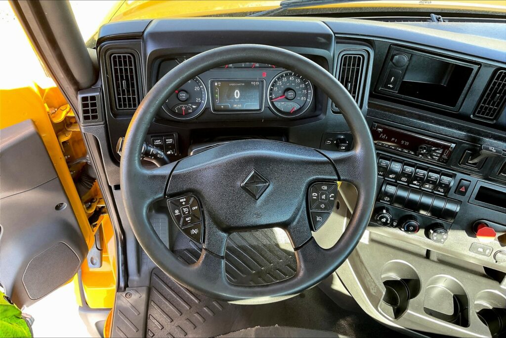 2019 INT LT625 6×4 Day Cab