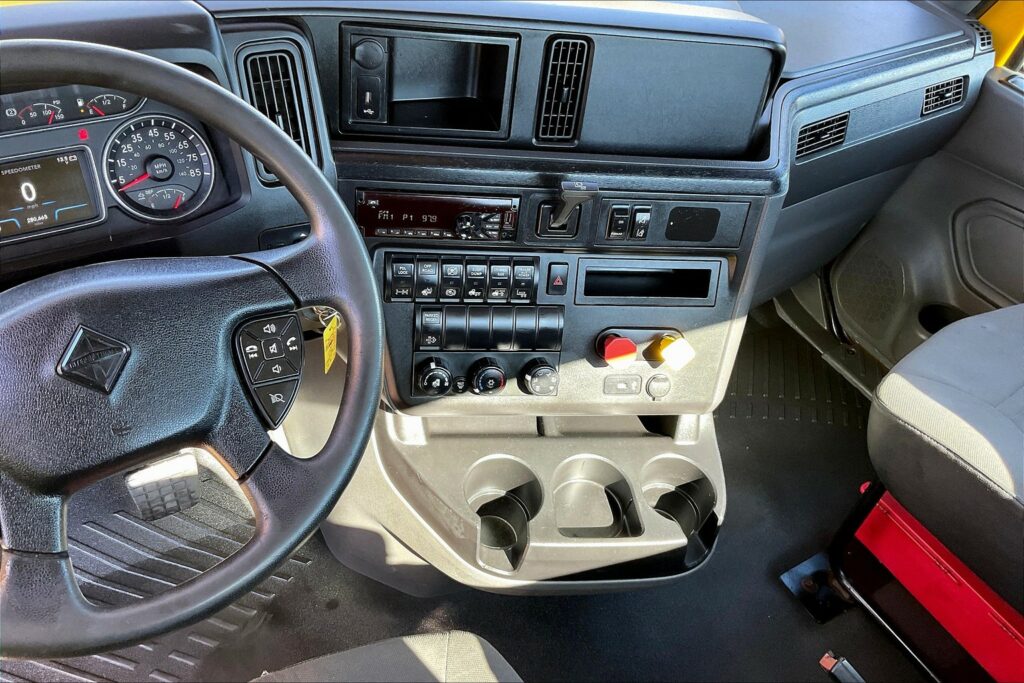 2019 INT LT625 6×4 Day Cab