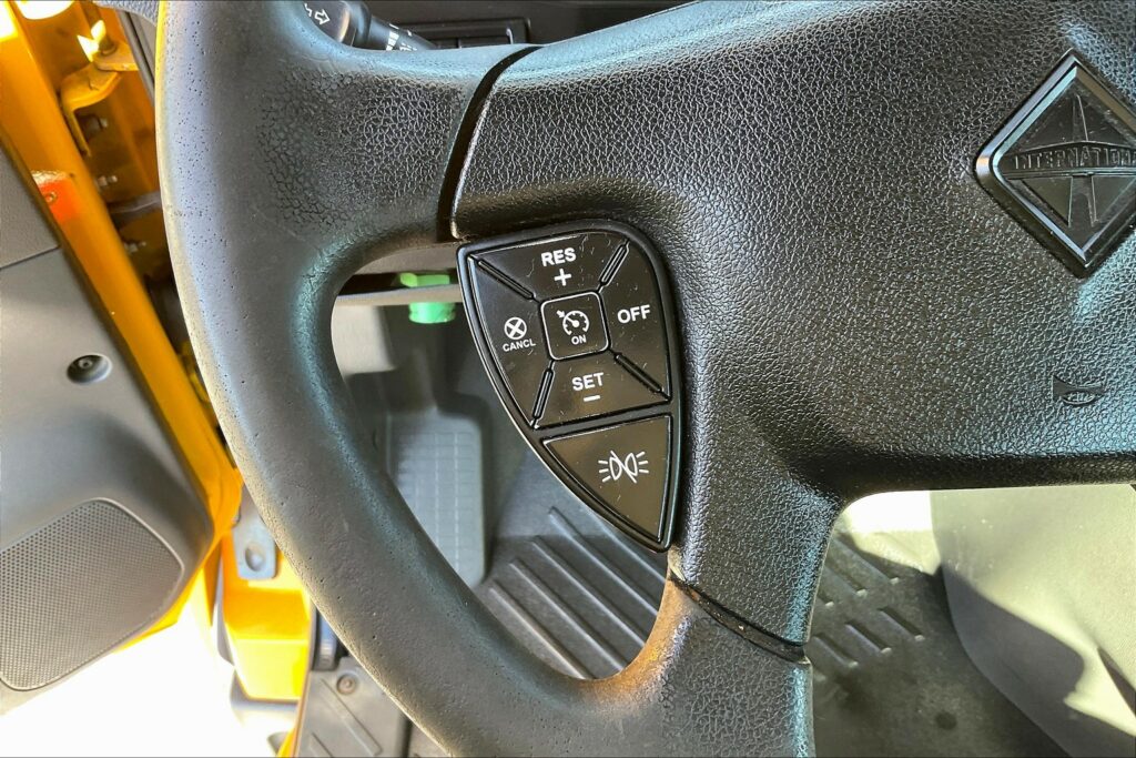 2019 INT LT625 6×4 Day Cab