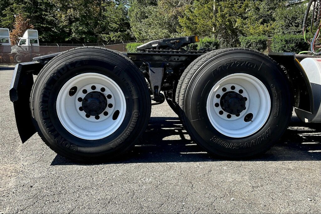 2019 INT LT625 6×4 Day Cab