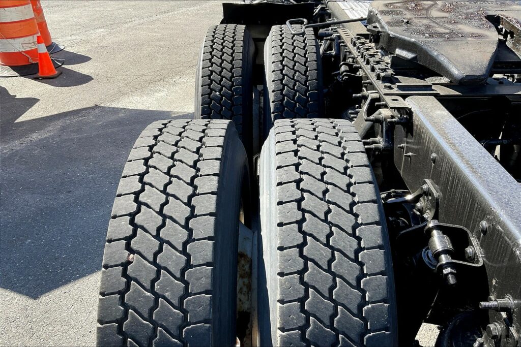 2019 INT LT625 6×4 Day Cab