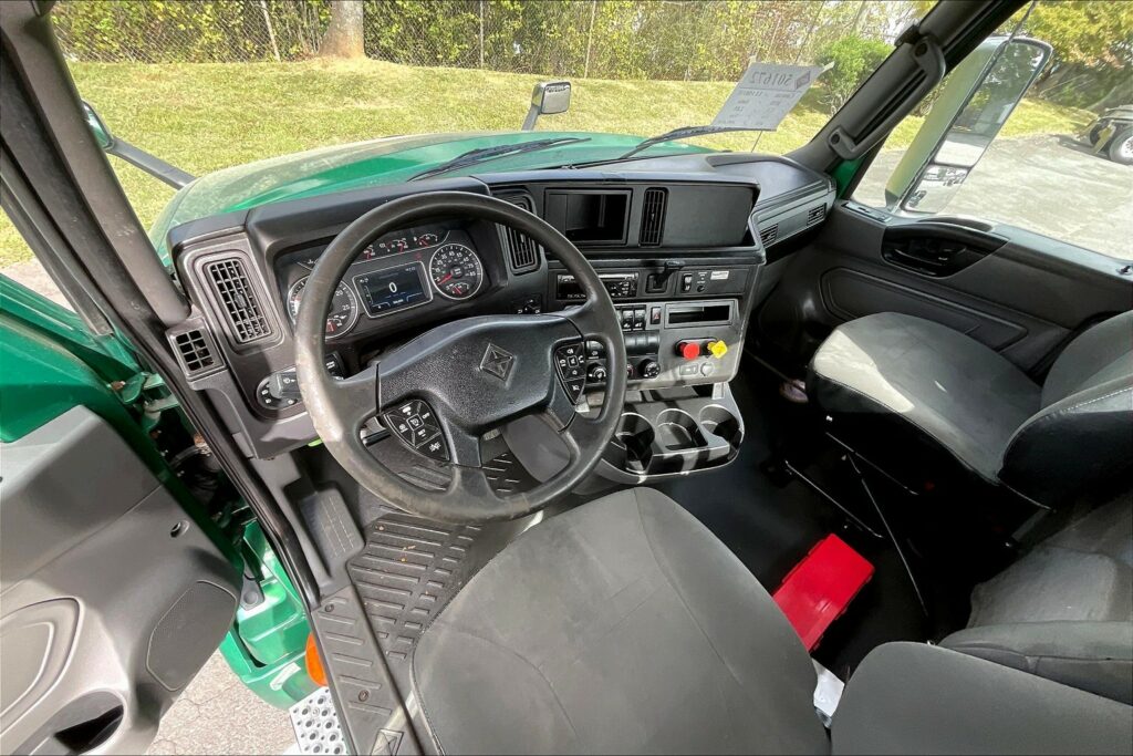 2020 INT LT625 6×4 Day Cab