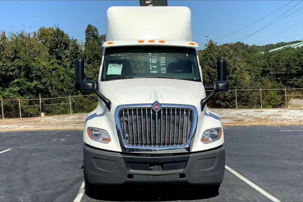 2019 INT LT625 6×4 Day Cab