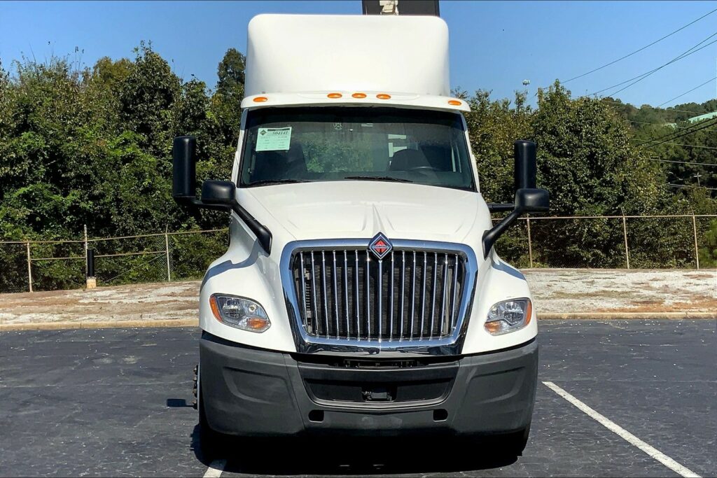 2019 INT LT625 6×4 Day Cab