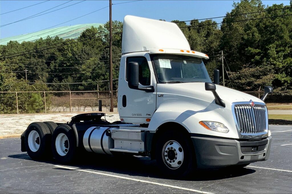2019 INT LT625 6×4 Day Cab