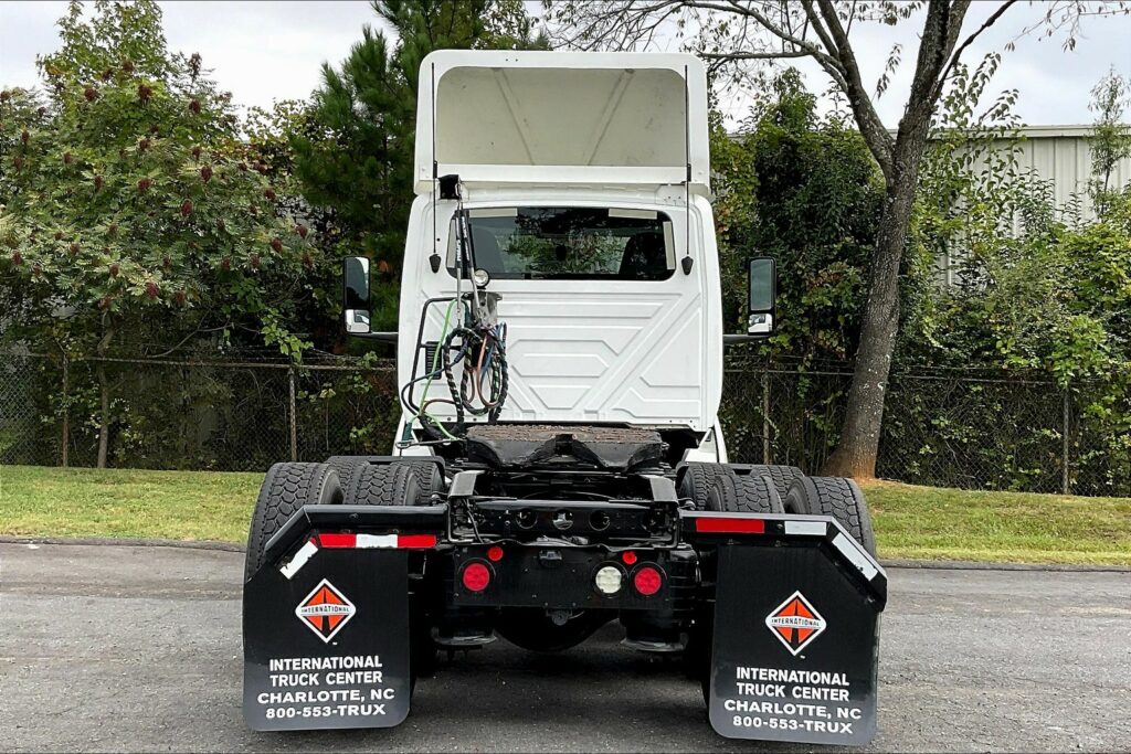 2019 INT LT625 6×4 Day Cab