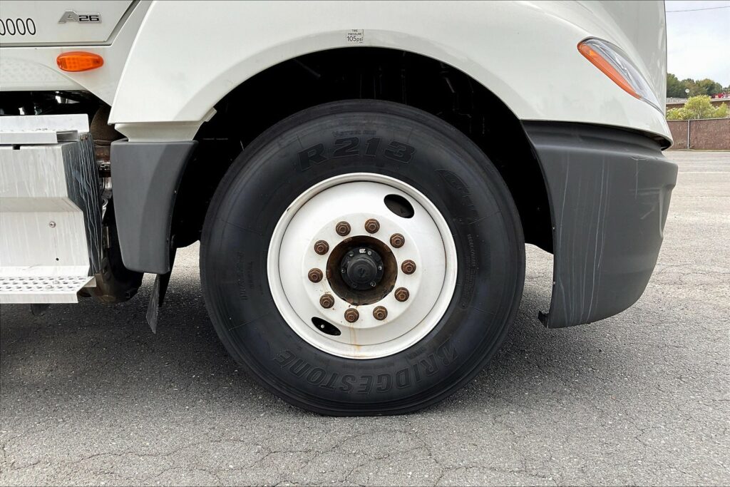 2019 INT LT625 6×4 Day Cab