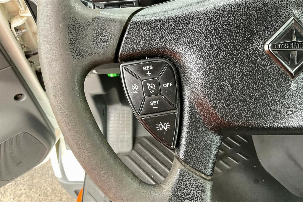 2019 INT LT625 6×4 Day Cab