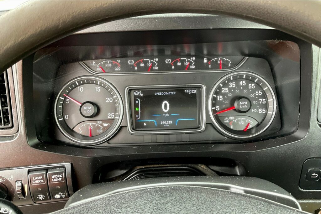 2019 INT LT625 6×4 Day Cab