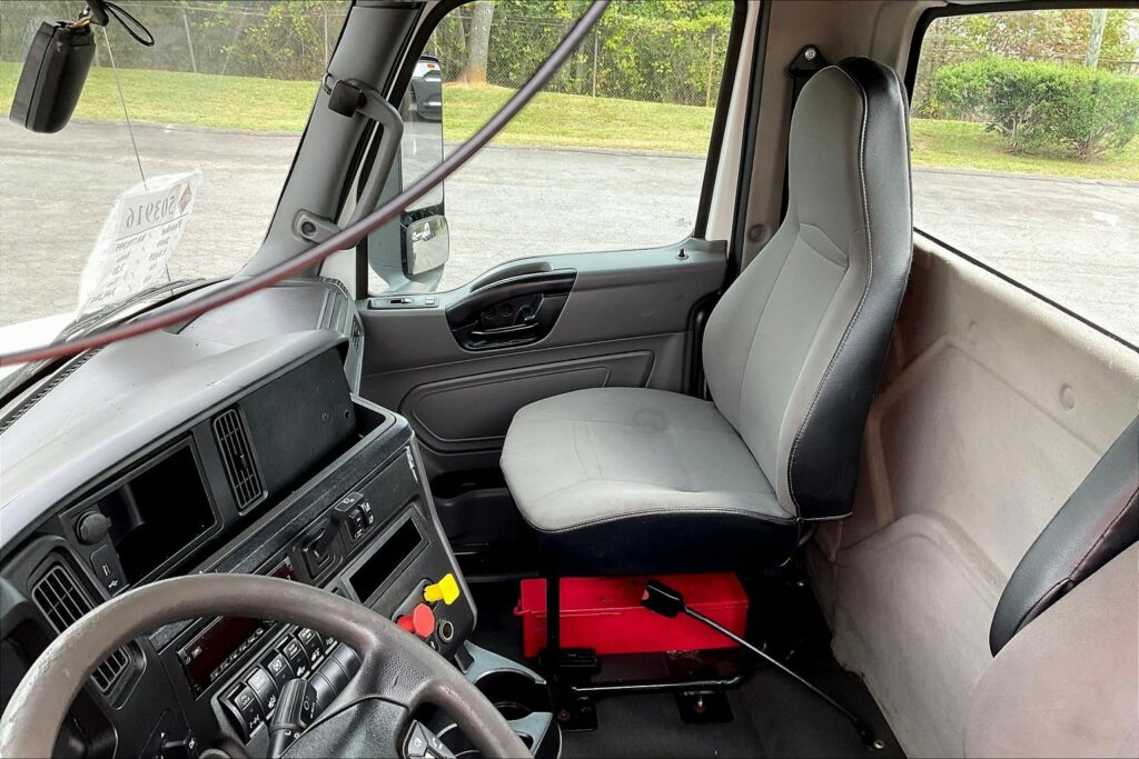2019 INT LT625 6×4 Day Cab