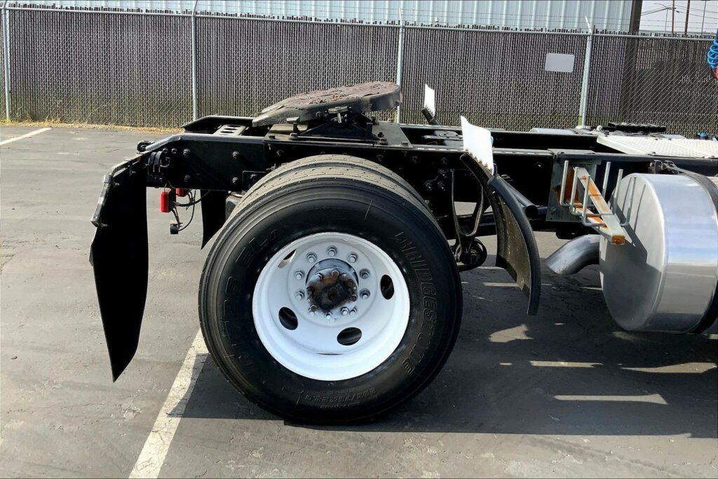 2019 INT RH613 4×2 Day Cab