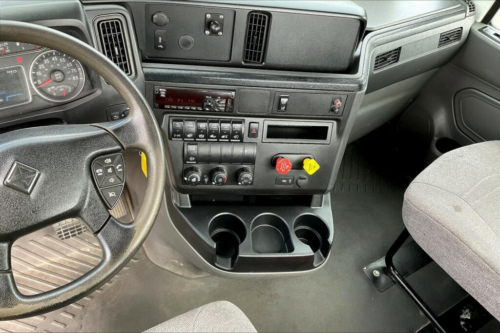 2020 CUM LT625 6×4 Day Cab