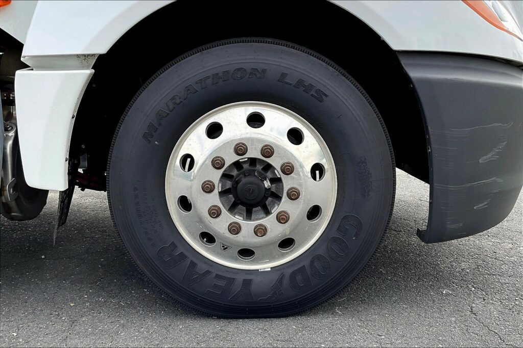 2020 CUM LT625 6×4 Day Cab