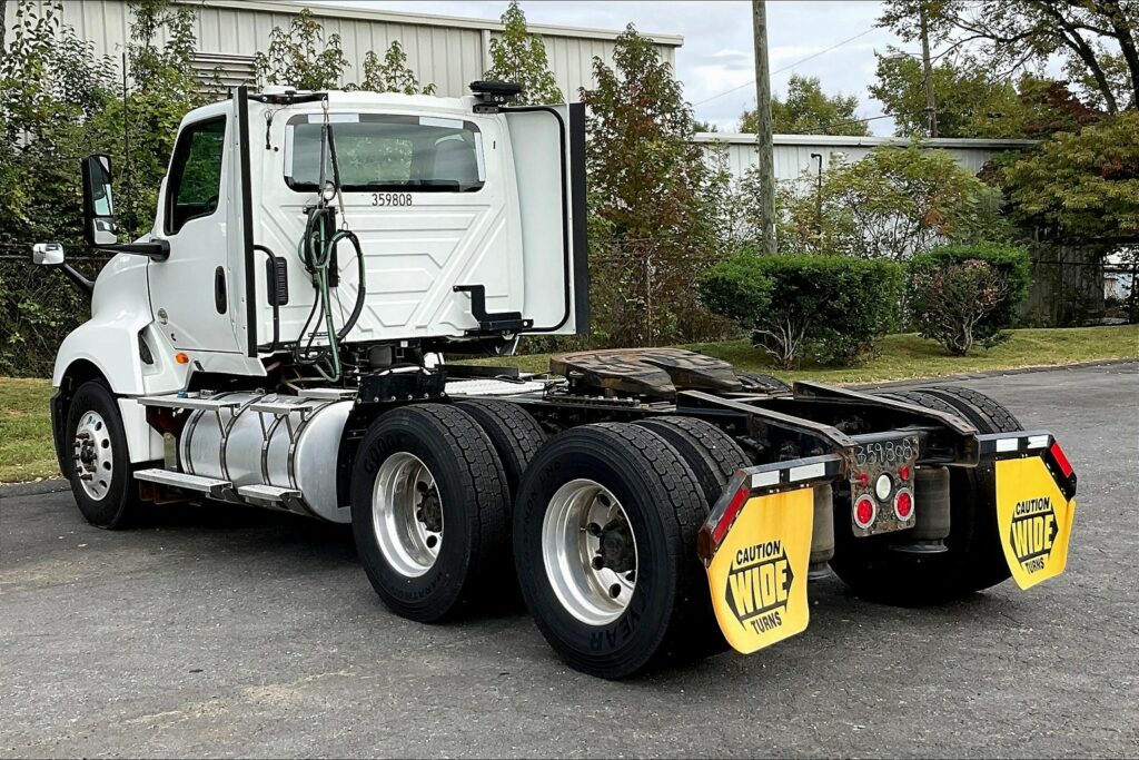 2020 CUM LT625 6×4 Day Cab