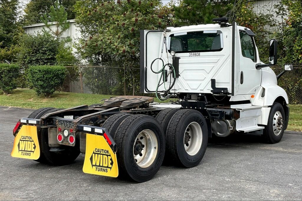 2020 CUM LT625 6×4 Day Cab