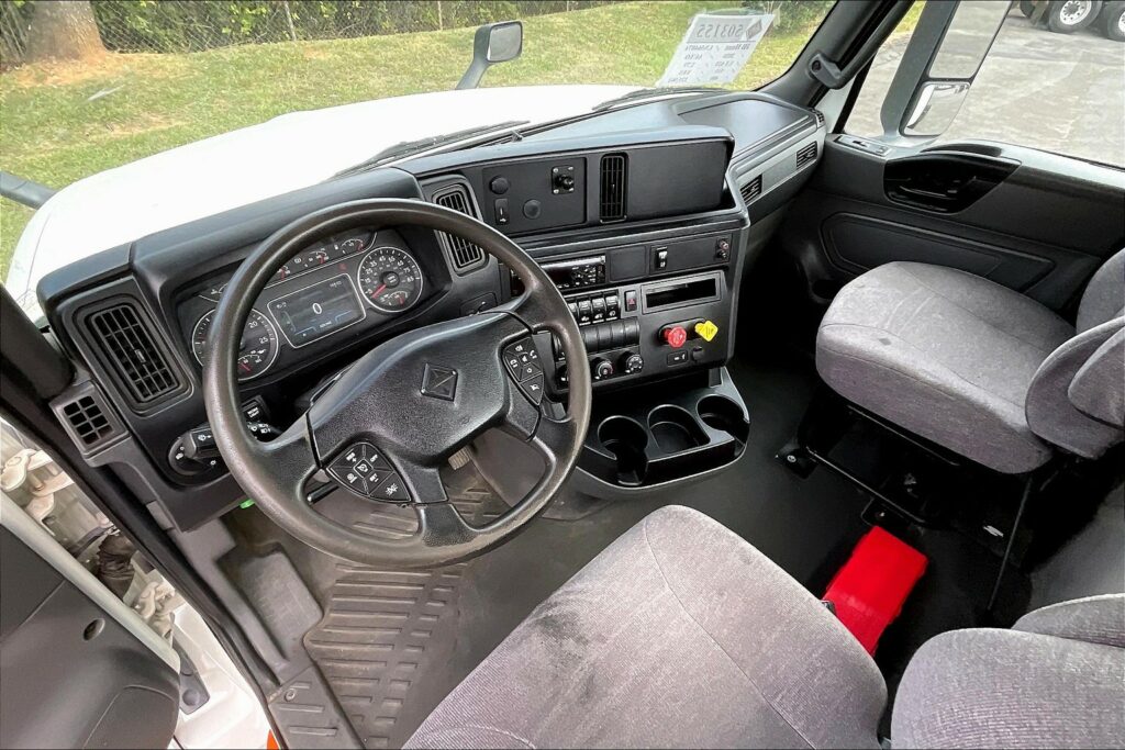 2020 CUM LT625 6×4 Day Cab