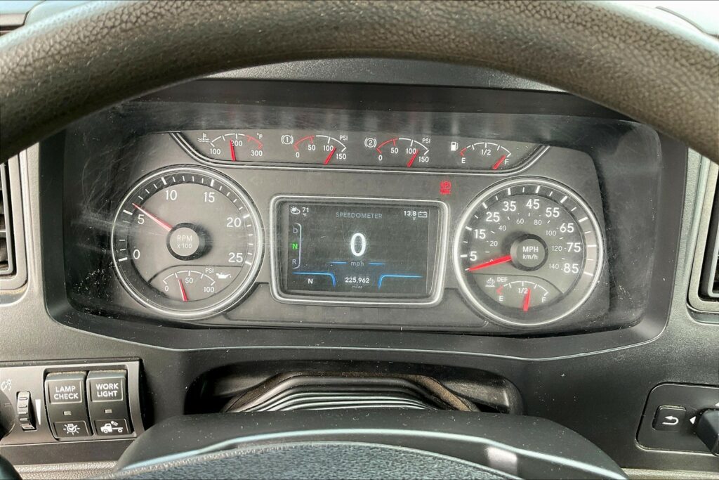 2020 CUM LT625 6×4 Day Cab