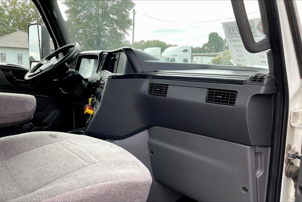 2020 CUM LT625 6×4 Day Cab