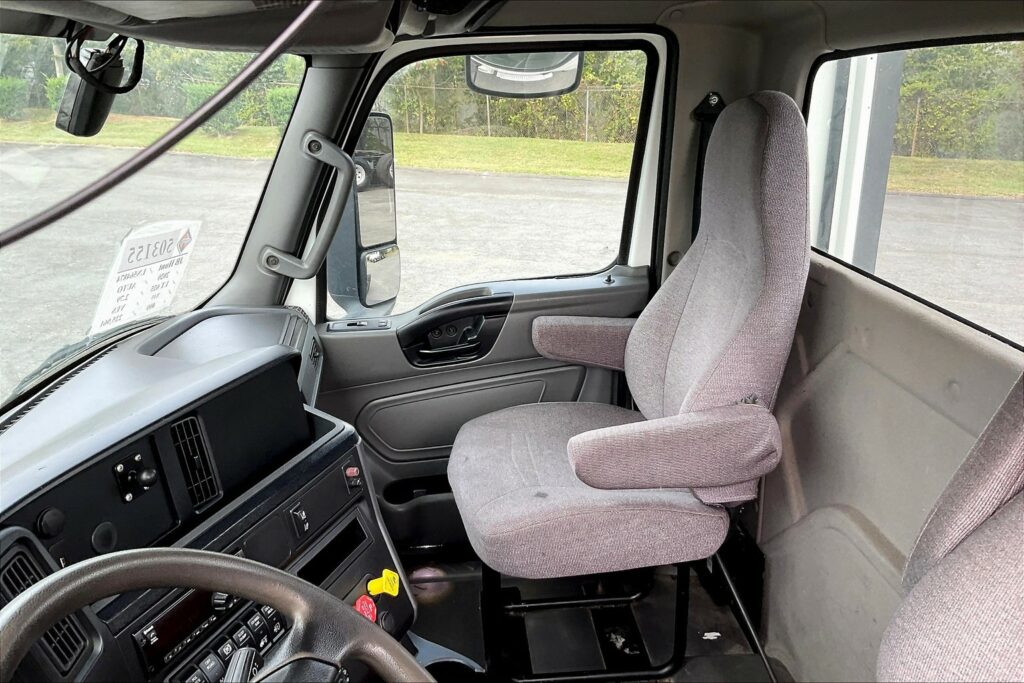 2020 CUM LT625 6×4 Day Cab
