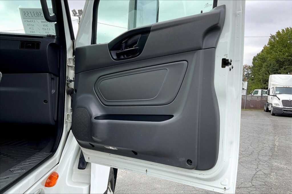 2020 CUM LT625 6×4 Day Cab