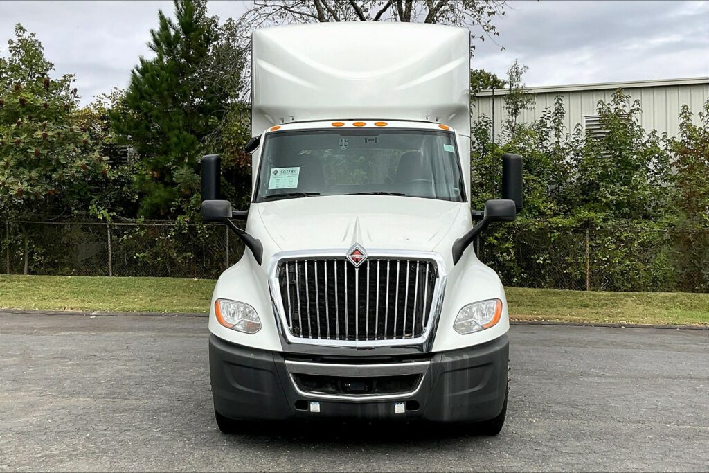 2021 CUM LT625 6×4 Day Cab