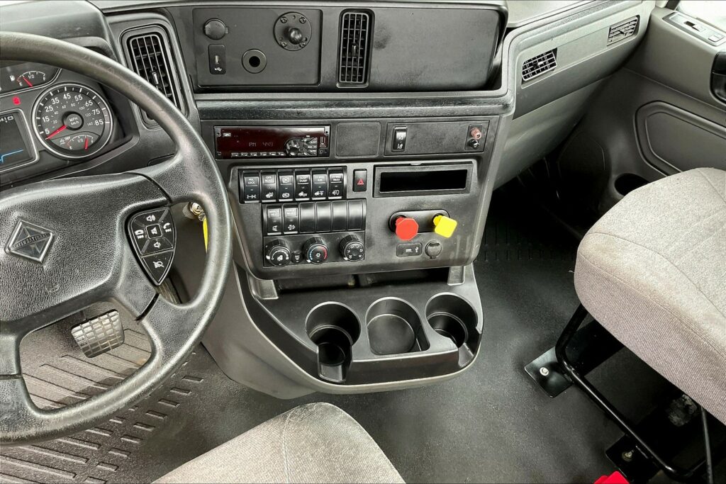 2021 CUM LT625 6×4 Day Cab