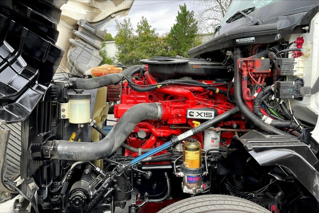 2021 CUM LT625 6×4 Day Cab