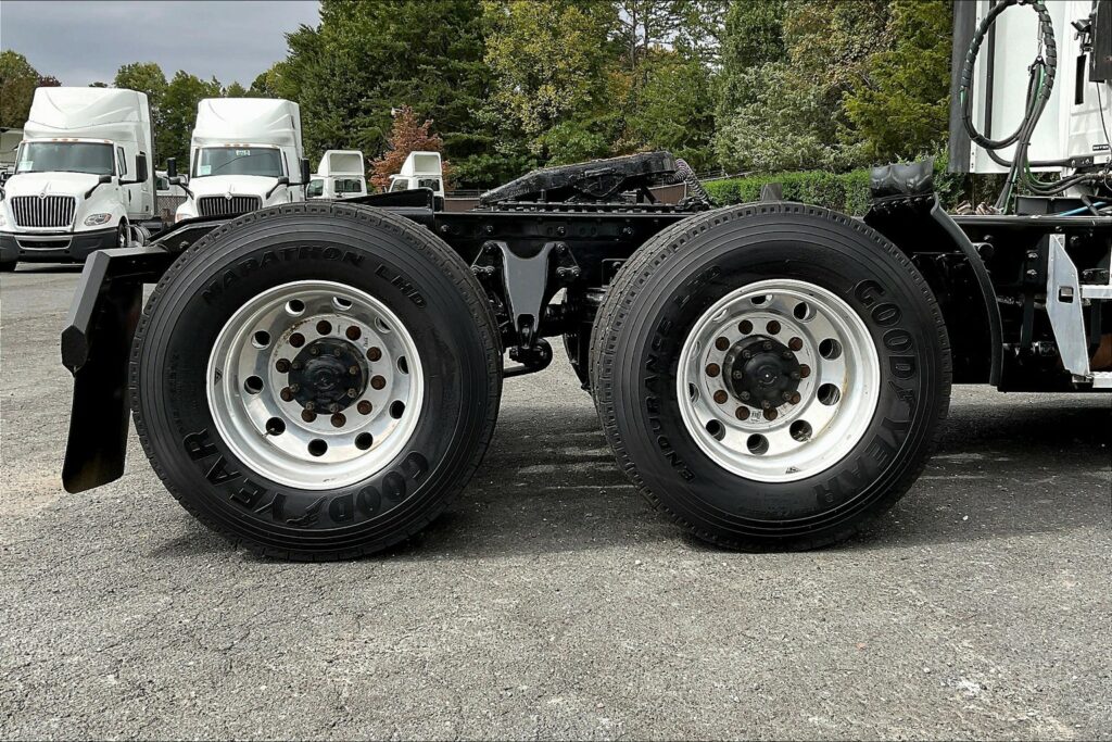 2021 CUM LT625 6×4 Day Cab