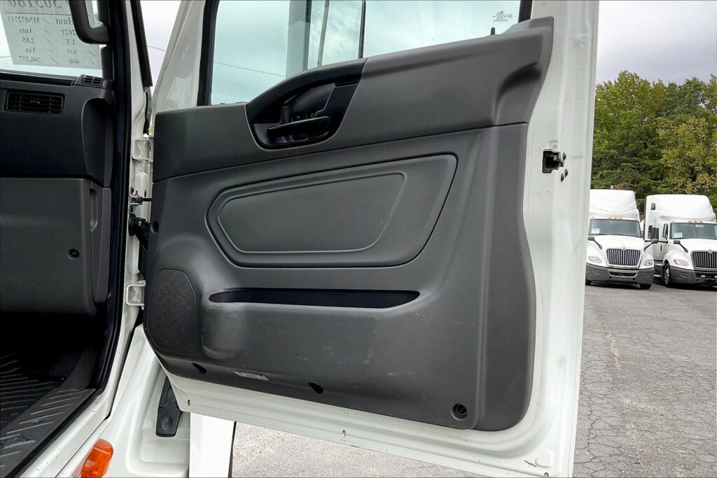 2021 CUM LT625 6×4 Day Cab