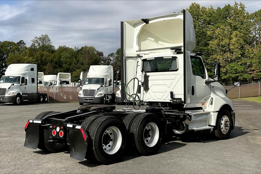 2020 CUM LT625 6×4 Day Cab