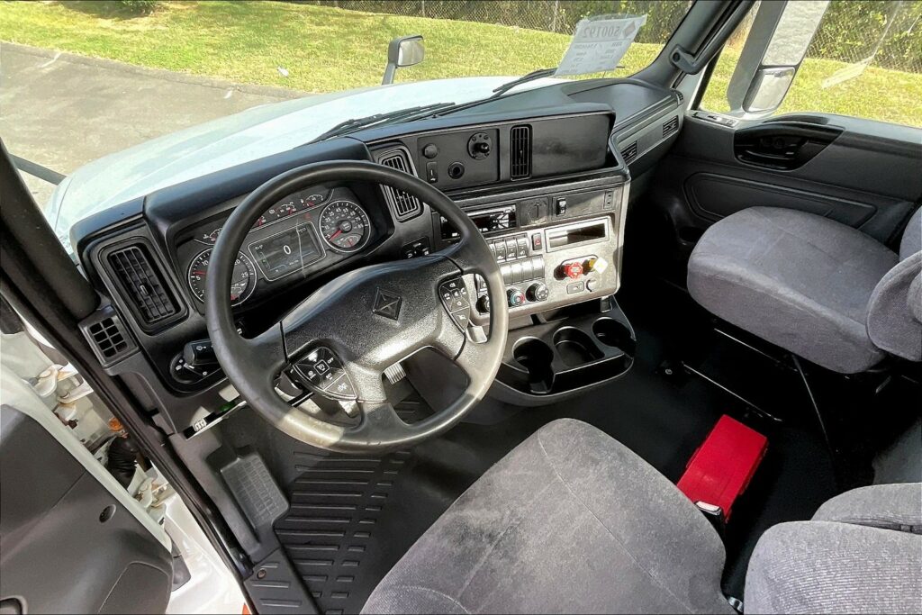 2020 CUM LT625 6×4 Day Cab