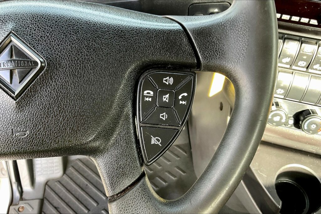 2020 CUM LT625 6×4 Day Cab