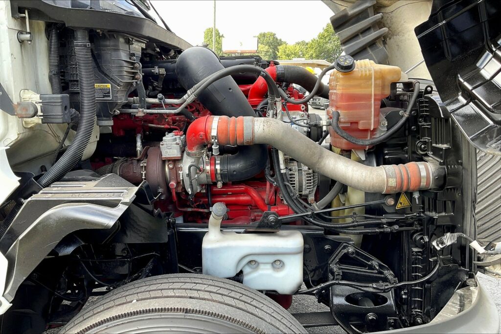 2020 CUM LT625 6×4 Day Cab