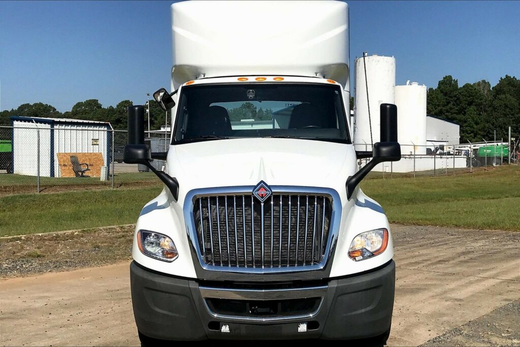 2021 CUM LT625 6×4 Day Cab