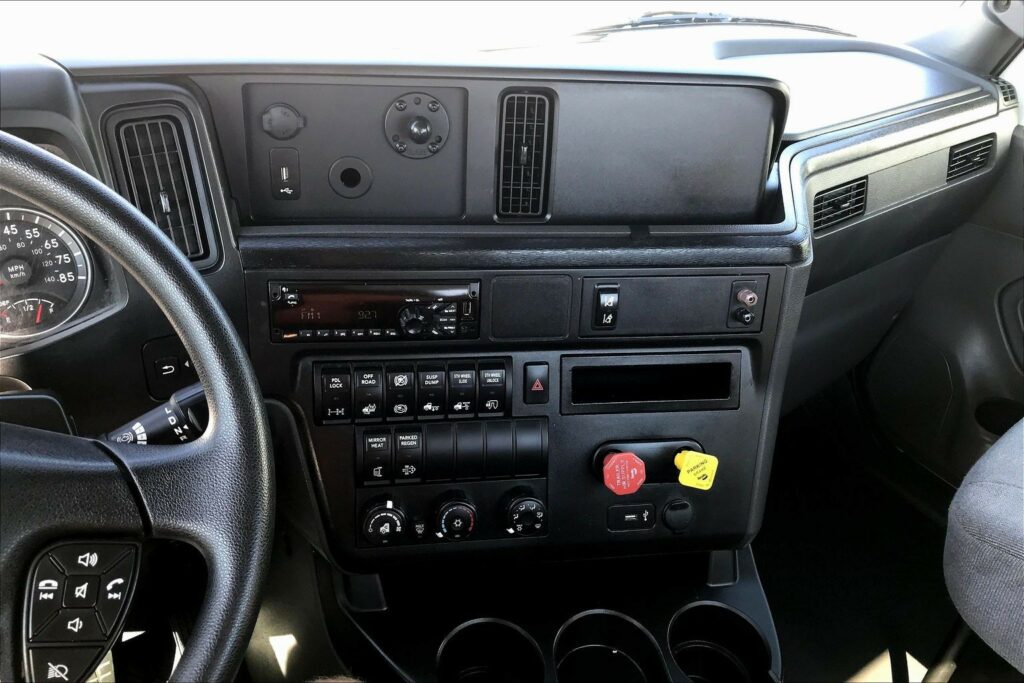 2021 CUM LT625 6×4 Day Cab