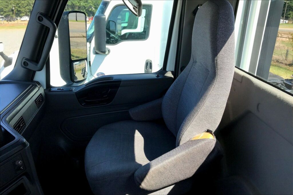 2021 CUM LT625 6×4 Day Cab