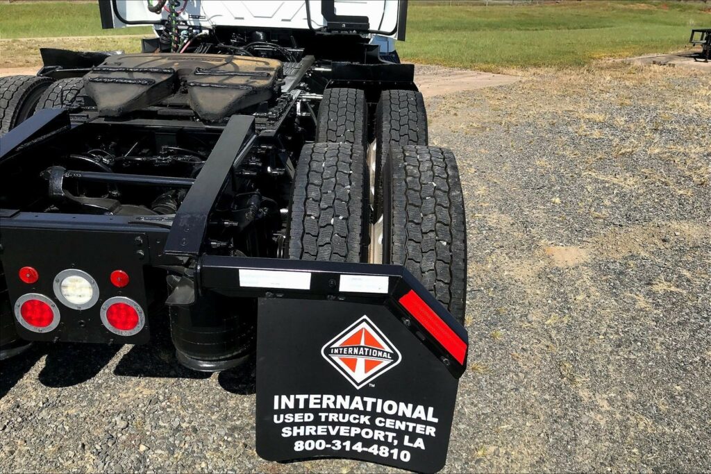 2021 CUM LT625 6×4 Day Cab