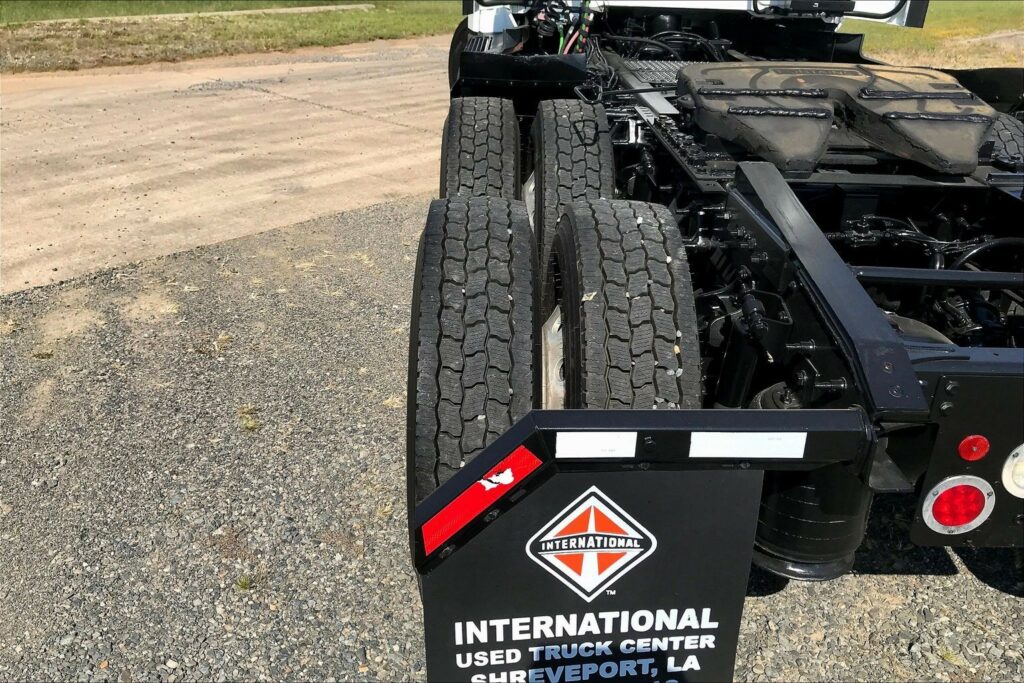 2021 CUM LT625 6×4 Day Cab