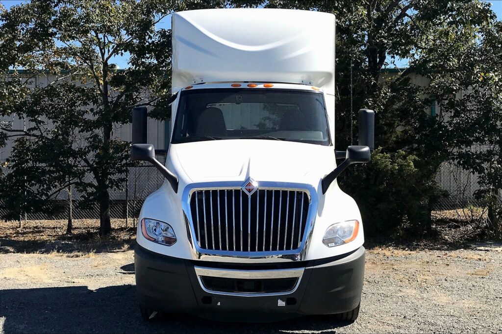 2021 CUM LT625 6×4 Day Cab