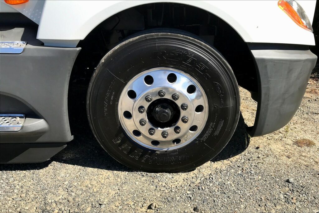 2021 CUM LT625 6×4 Day Cab