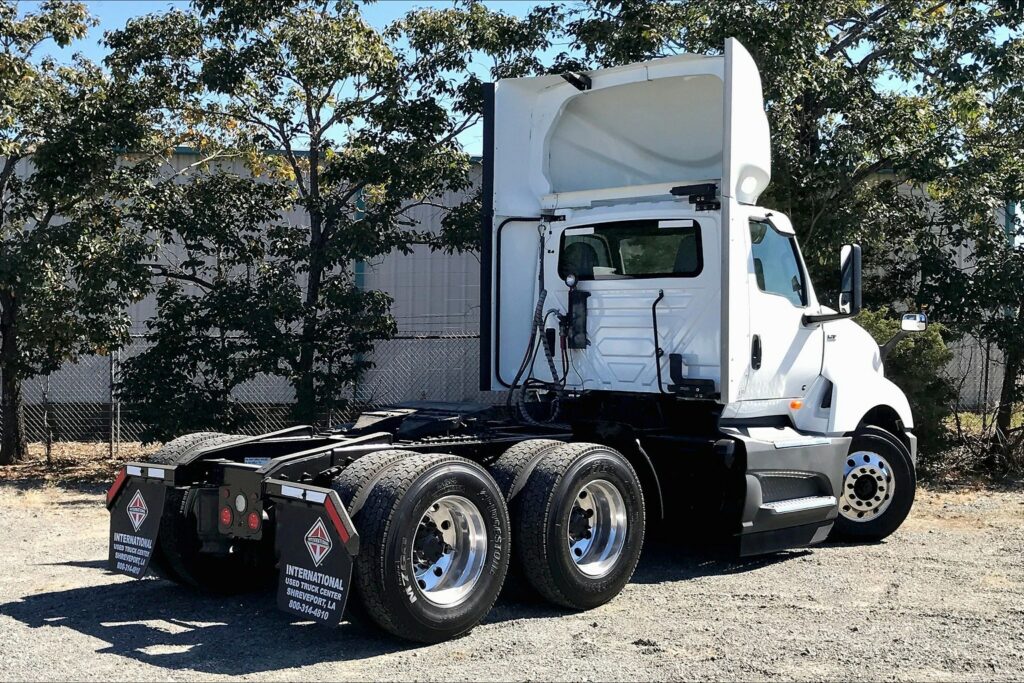 2021 CUM LT625 6×4 Day Cab